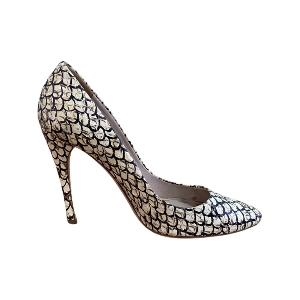 Miu Miu Black and White Printed Leather Pointed Pumps Size 37.5 - Image 5