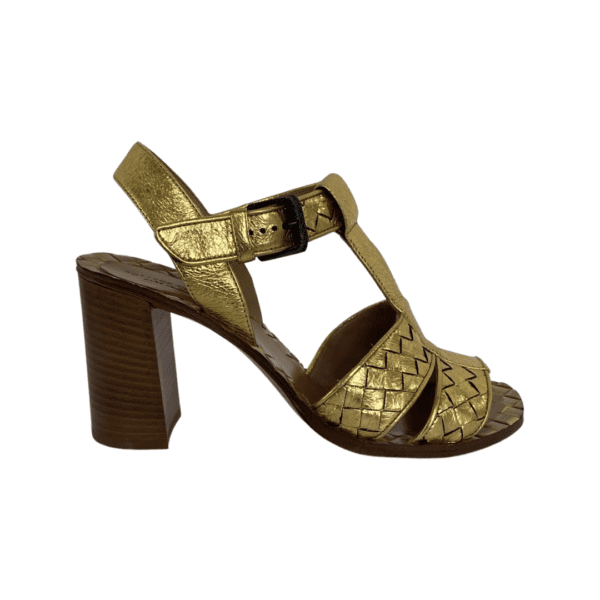 Bottega Veneta Gold Intrecciato Leather T Strap Sandals Size 37 - Image 4