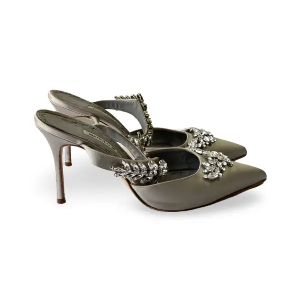 Manolo Blahnik Grey Satin Crystal Embellished Lurum Sandals, Size 39 - Image 4