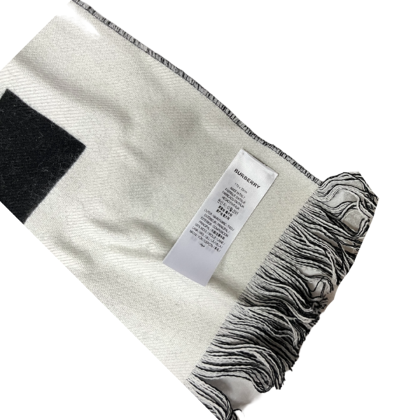 Burberry Wool Jacquard Logo Black Scarf - Image 3