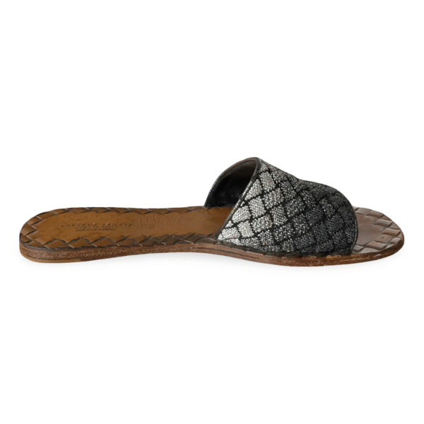 Bottega Veneta Metallic Grey/Silver Intrecciato Fabric Slide Flats – Size 36 - Image 6